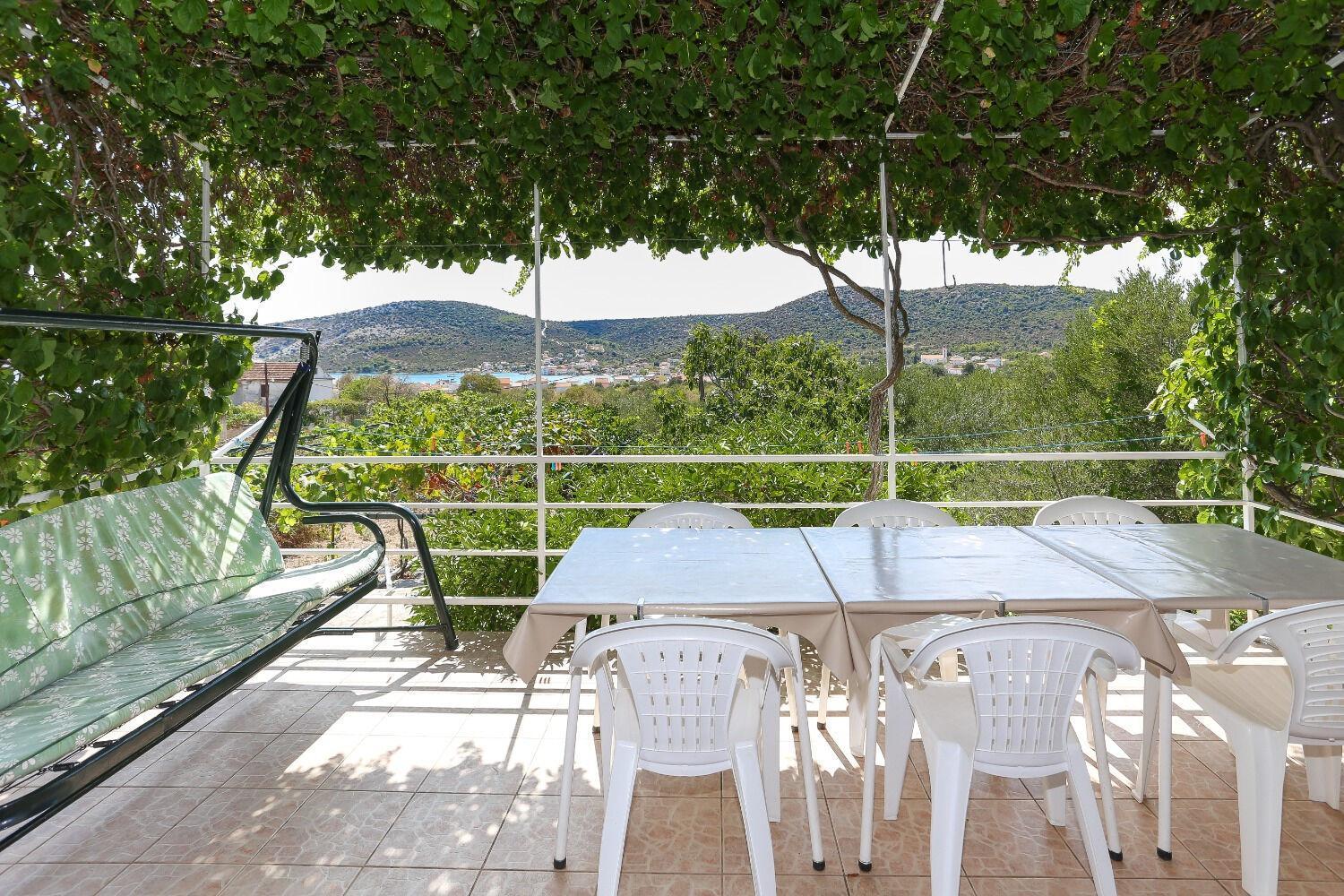 Holiday Home Marcelo-With Terrace Vinišće Exterior foto